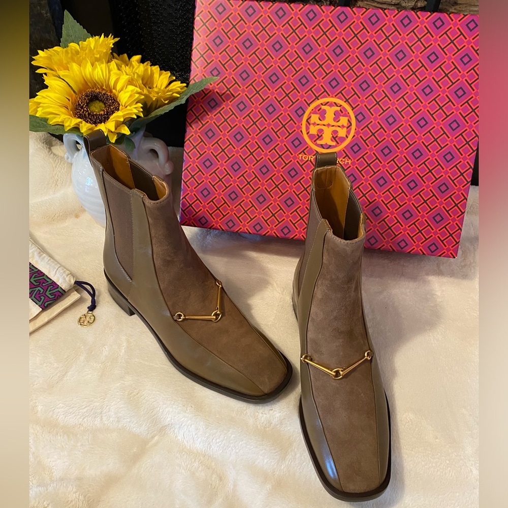 ✨NEW✨TORY BURCH EQUESTRIAN LINK CHELSEA BOOT
